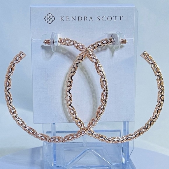 NEW Kendra Scott 2.5” Maggie Hoops in Rose Gold Filigree - Picture 2 of 8